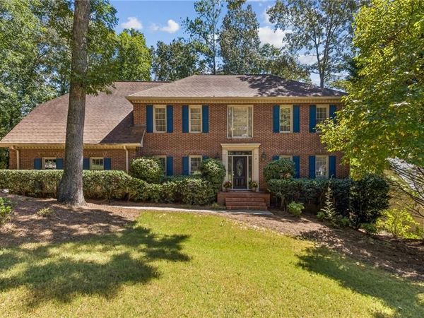 2755 Misty Morning Ln Lane, Roswell, GA 30076