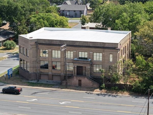 1100 S Austin Avenue, Denison, TX 75020