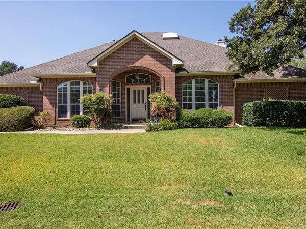 520 Rosedale Street, Highland Village, TX 75077