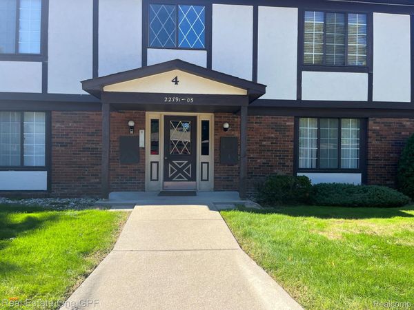 22797 Grove Street, St Clair Shores, Mi 48080