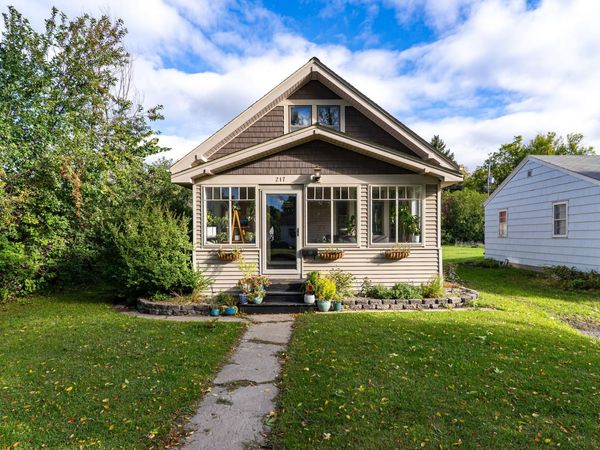 217 3rd Avenue N, Crookston, MN 56716