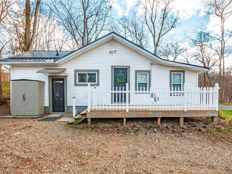 3483 S Bender Avenue, Akron, OH 44319 Photo 1