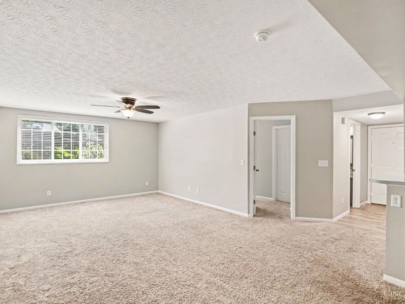 9901 Regatta Drive, Unit 105, Colerain Township, OH 45252 Photo 5