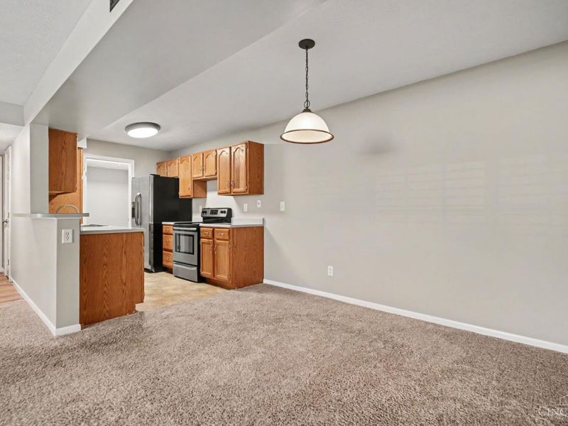 9901 Regatta Drive, Unit 105, Colerain Township, OH 45252 Photo 7