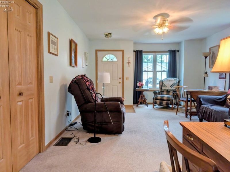 210 Grand Avenue, Clyde, OH 43410 Photo 11