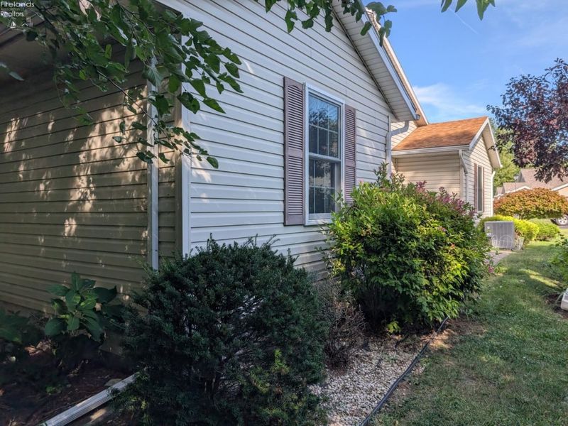 210 Grand Avenue, Clyde, OH 43410 Photo 32