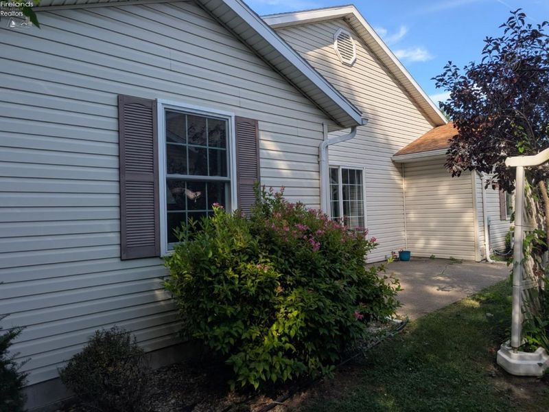 210 Grand Avenue, Clyde, OH 43410 Photo 33