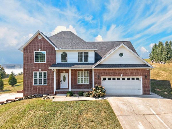 3026 Waters Edge Drive, Morristown, TN 37814