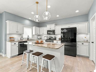 7331 S 103rd Avenue, La Vista, NE 68128