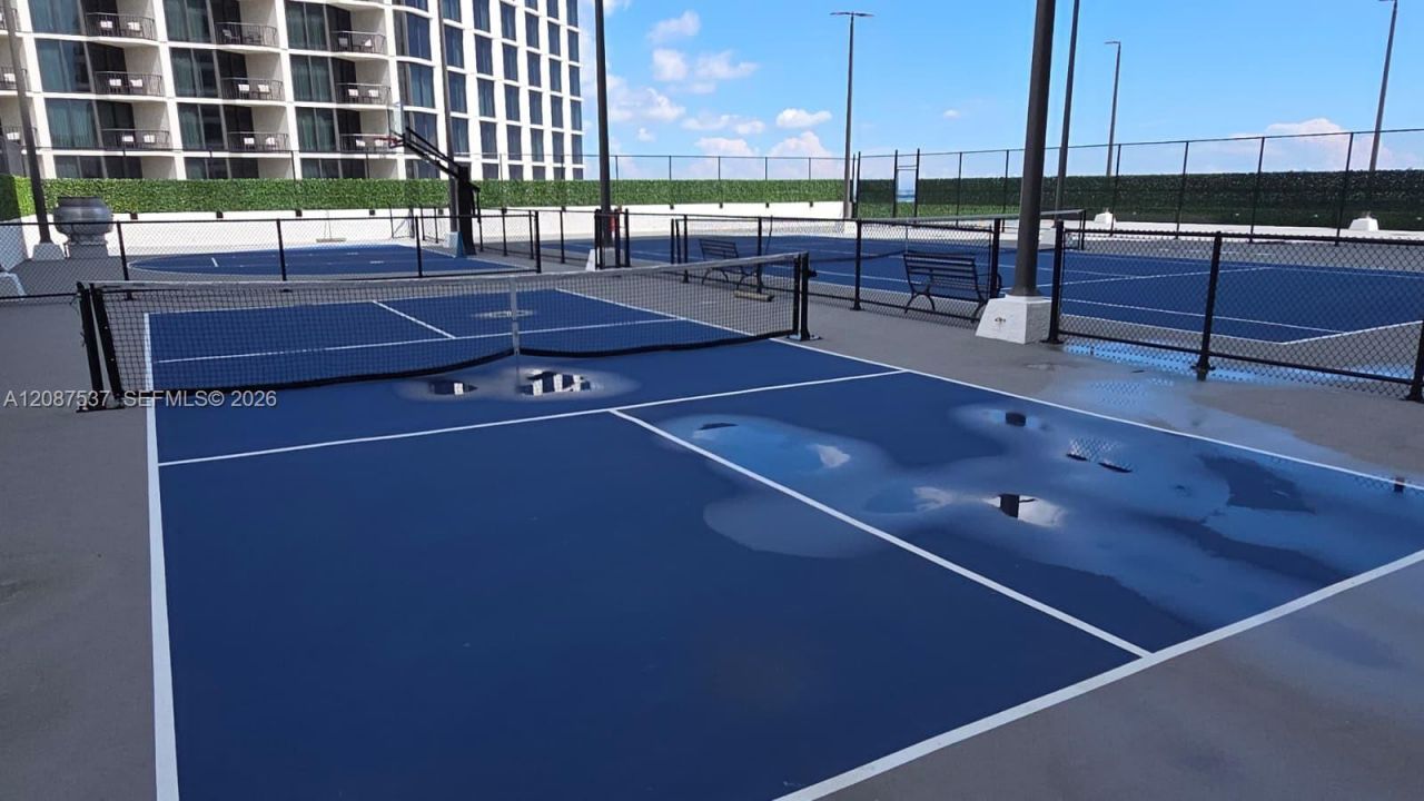 555 NE 15th St, Unit PH-D, Miami, FL 33132 Photo