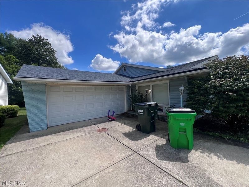 5415 Fairtree Road, Bedford Heights, OH 44146 Photo 2