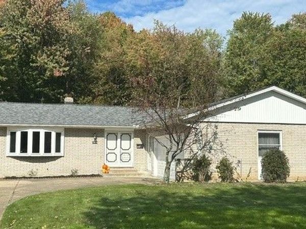 28018 Andorra Drive, North Olmsted, OH 44070
