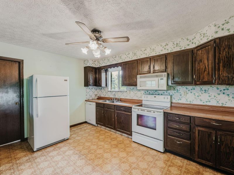 4521 Blacks Road SW, Pataskala, OH 43062 Photo 12