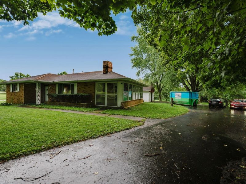 4521 Blacks Road SW, Pataskala, OH 43062 Photo 2
