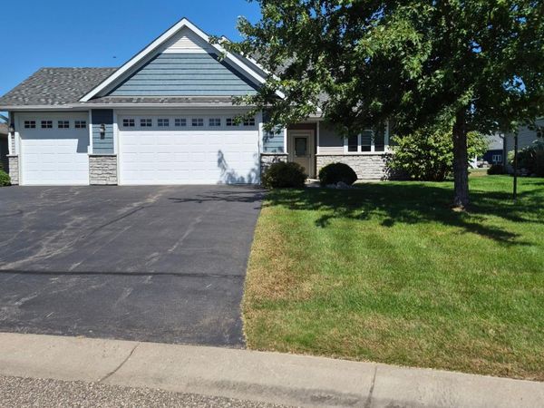 25423 Heims Lake Circle, Wyoming, MN 55092