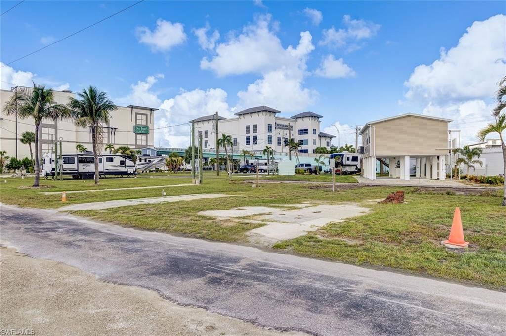 19281- 47 San Carlos Blvd, Fort Myers Beach, FL 33931 Photo