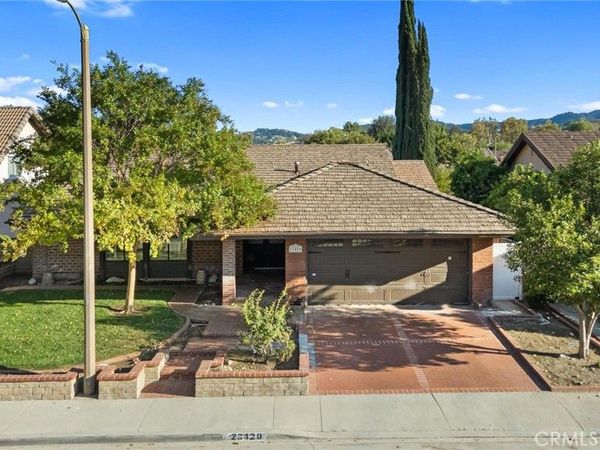 23420 Via Castanet, Valencia, CA 91355