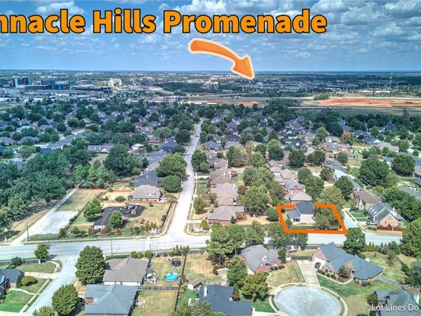 5212 S 44th Place, Rogers, AR 72758