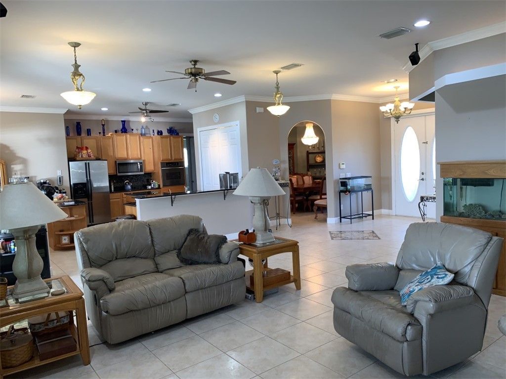 1562 Eagles Circle , Sebastian, FL 32958 Photo