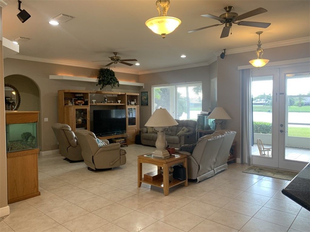 1562 Eagles Circle , Sebastian, FL 32958 Photo