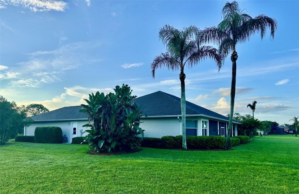 1562 Eagles Circle , Sebastian, FL 32958 Photo