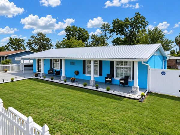 39352 LINCOLN AVENUE , ZEPHYRHILLS, FL 33542