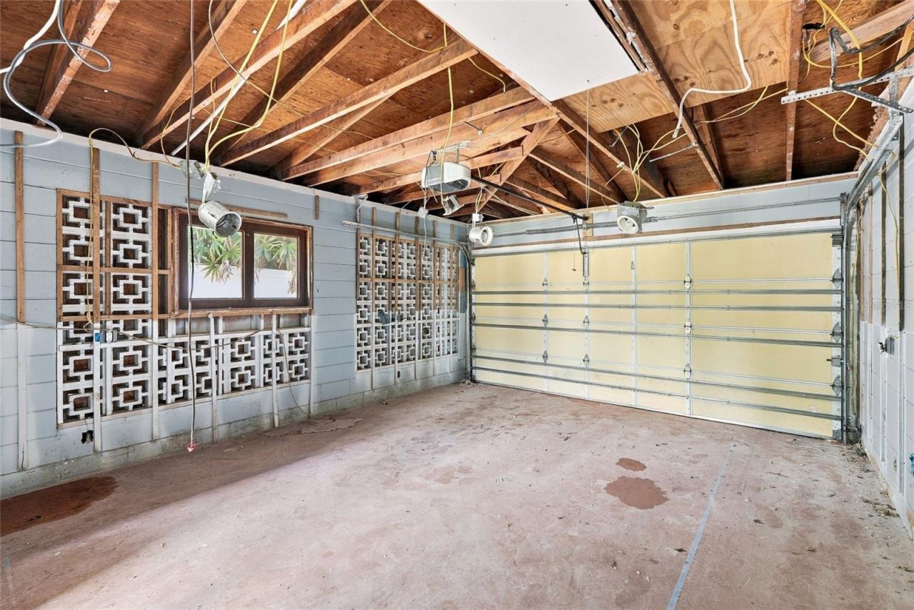 3945 E Eden Roc Circle, Tampa, FL 33634 Photo