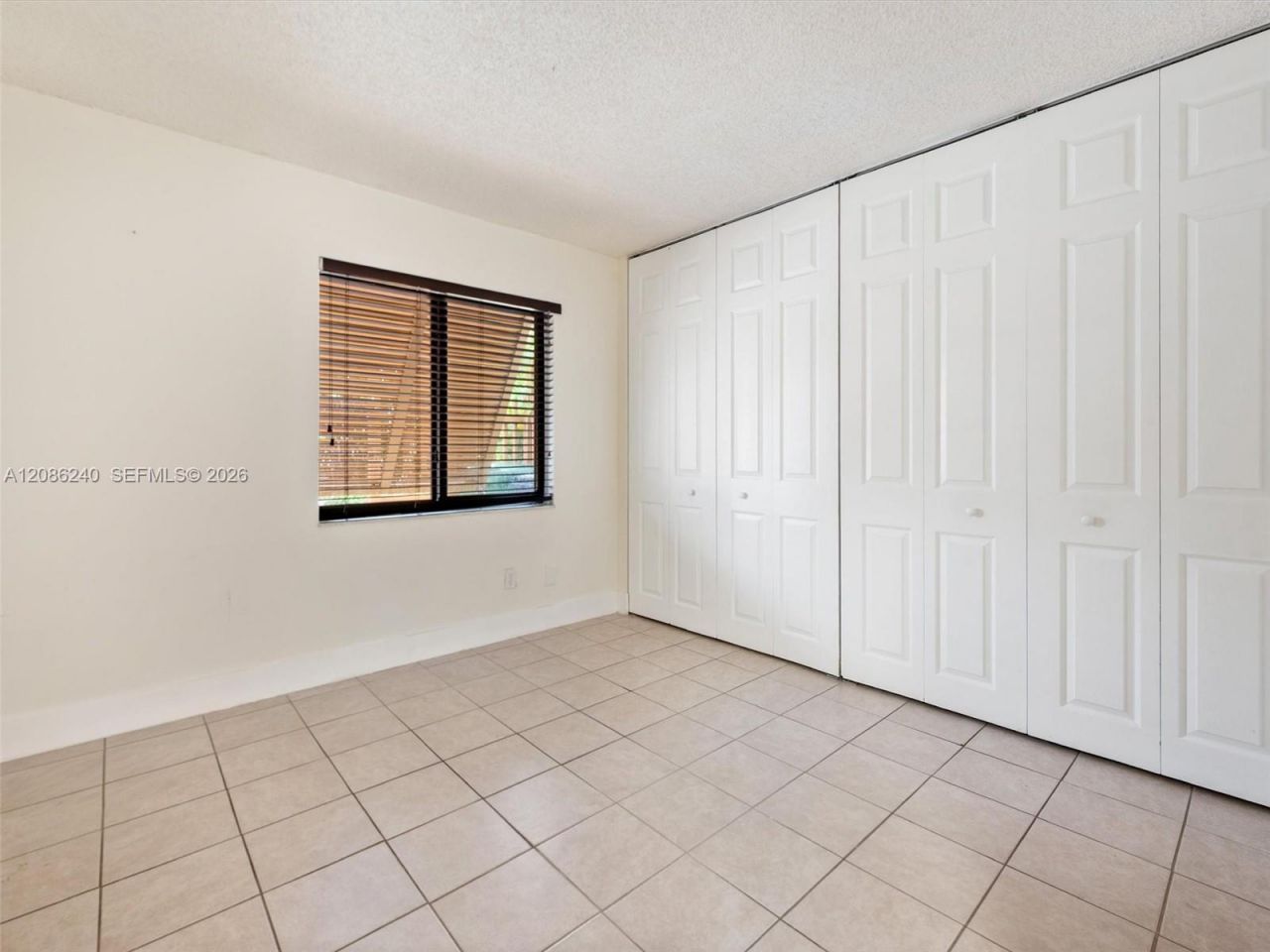 1424 SW 131st Place Cir E, Miami, FL 33184 Photo