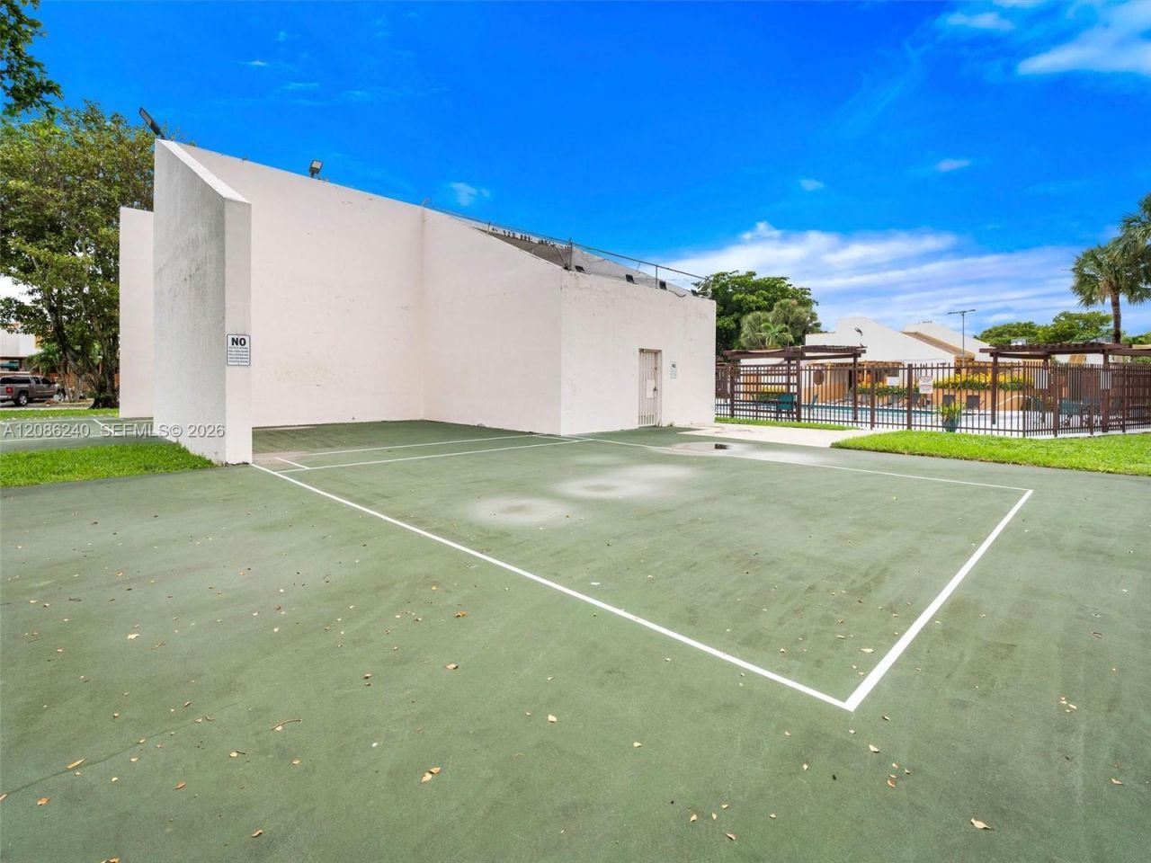 1424 SW 131st Place Cir E, Miami, FL 33184 Photo