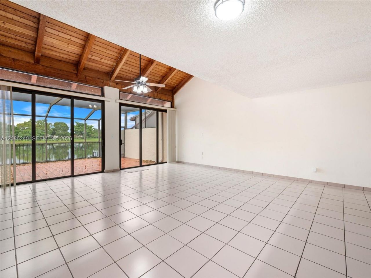 1424 SW 131st Place Cir E, Miami, FL 33184 Photo