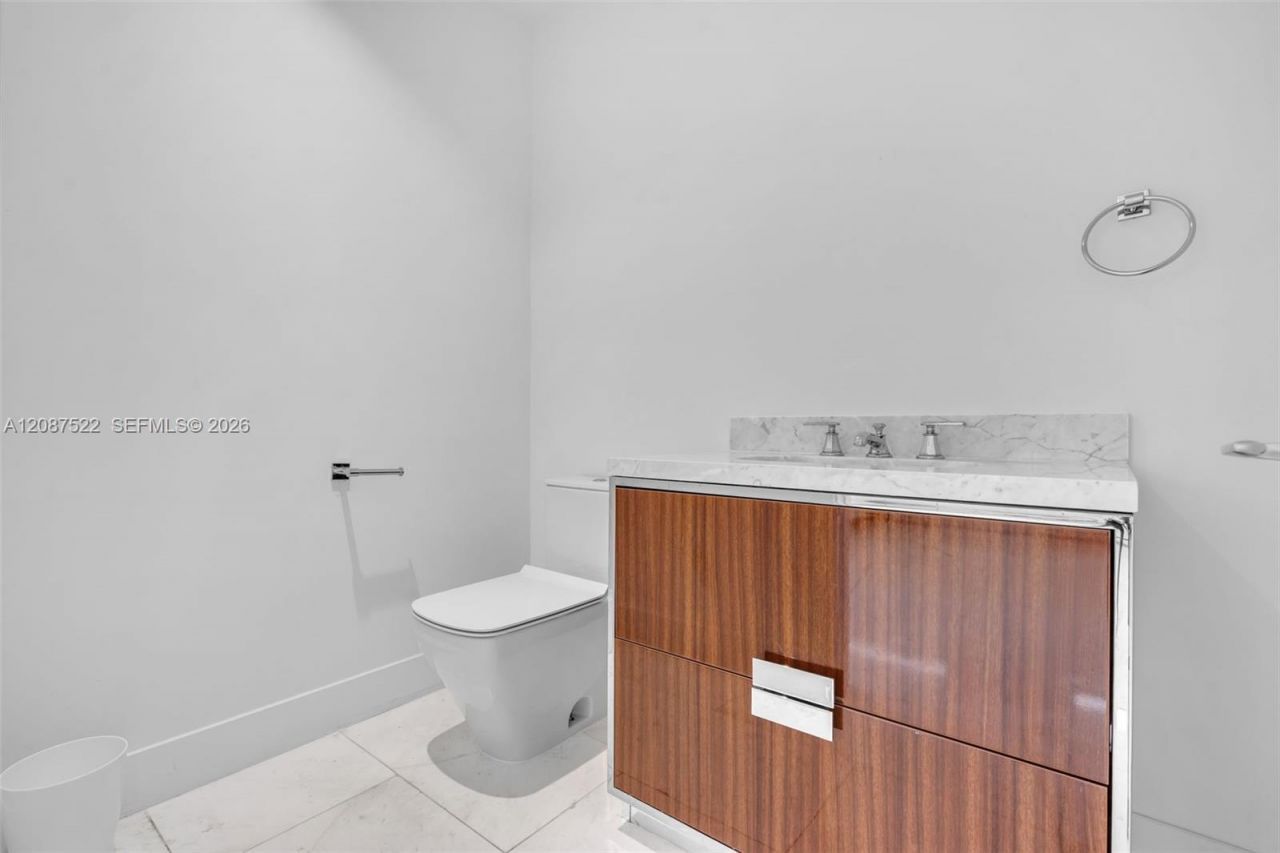 15701 Collins Ave, Unit 1703, Sunny Isles Beach, FL 33160 Photo