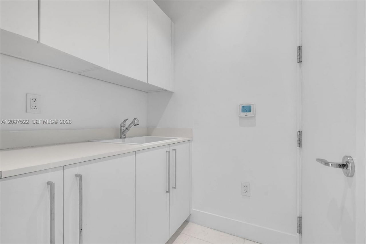 15701 Collins Ave, Unit 1703, Sunny Isles Beach, FL 33160 Photo