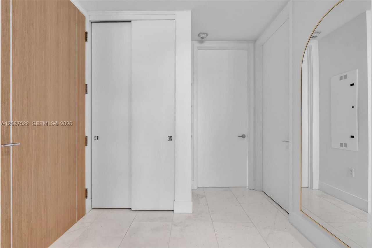 15701 Collins Ave, Unit 1703, Sunny Isles Beach, FL 33160 Photo