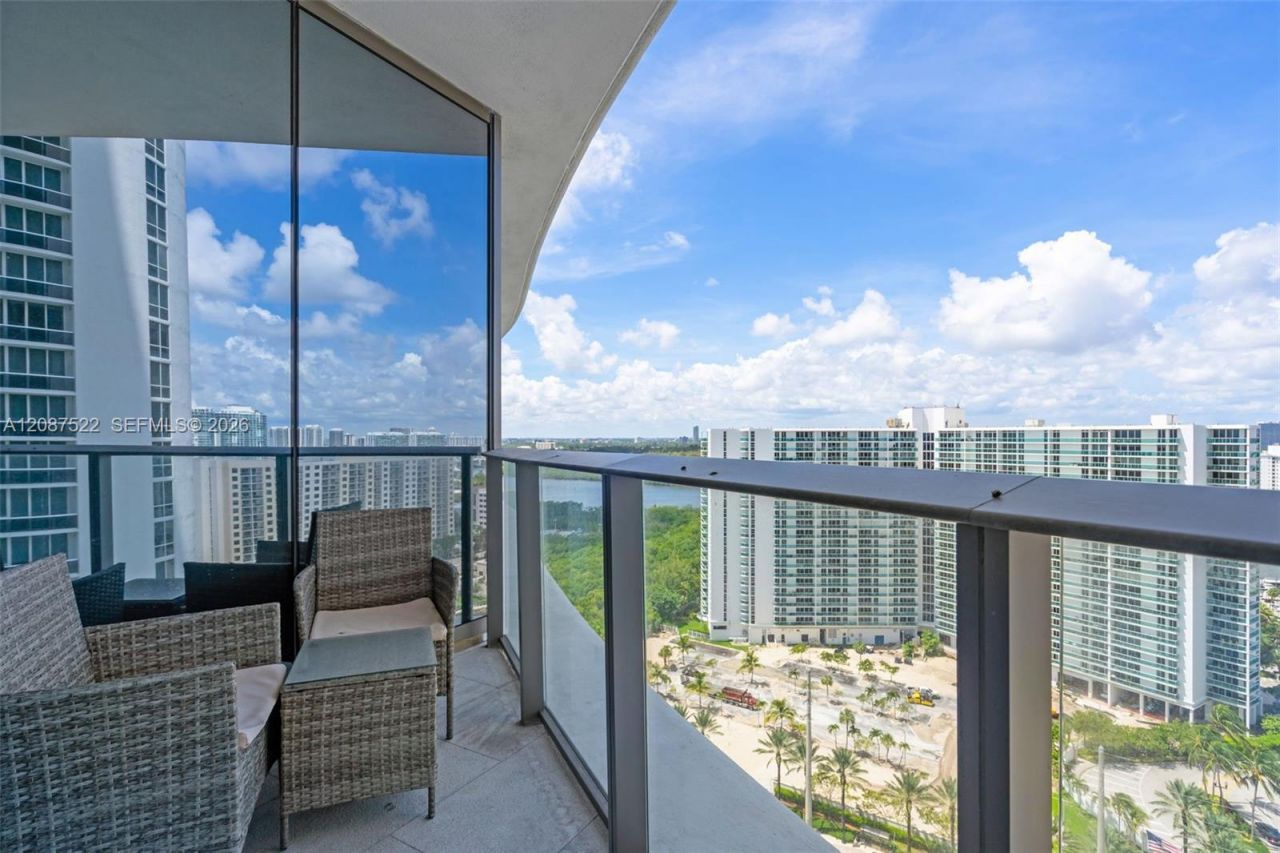 15701 Collins Ave, Unit 1703, Sunny Isles Beach, FL 33160 Photo