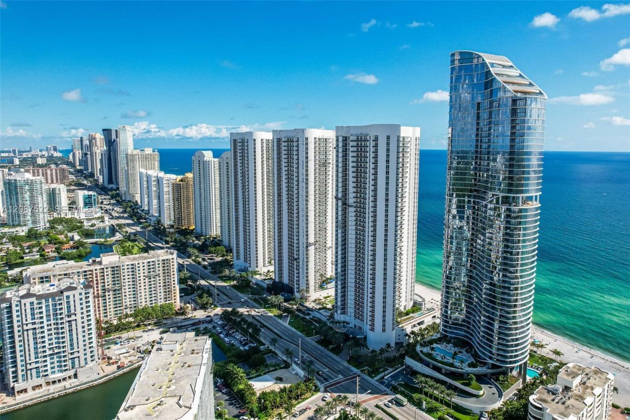 15701 Collins Ave, Unit 1703, Sunny Isles Beach, FL 33160 Photo
