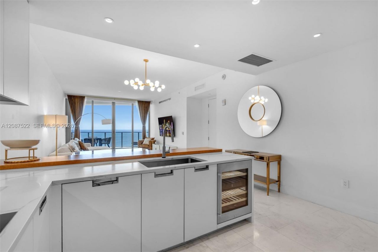 15701 Collins Ave, Unit 1703, Sunny Isles Beach, FL 33160 Photo