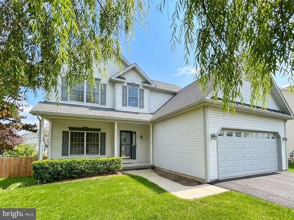 6207 CHATHAM GLENN WAY, HARRISBURG, PA 17111