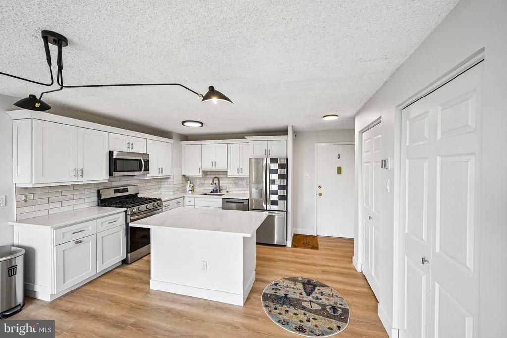 1030 E LANCASTER AVENUE, BRYN MAWR, PA 19010
