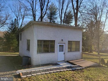 933 COTTAGE STOKE ROAD, VILLANOVA, PA 19085