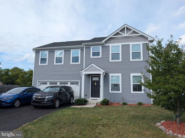 132 SWITCHGRASS COURT , BUNKER HILL, WV 25413