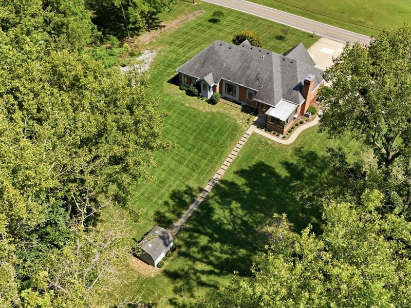 383 Titus Road, Springfield, OH 45505 Photo 8