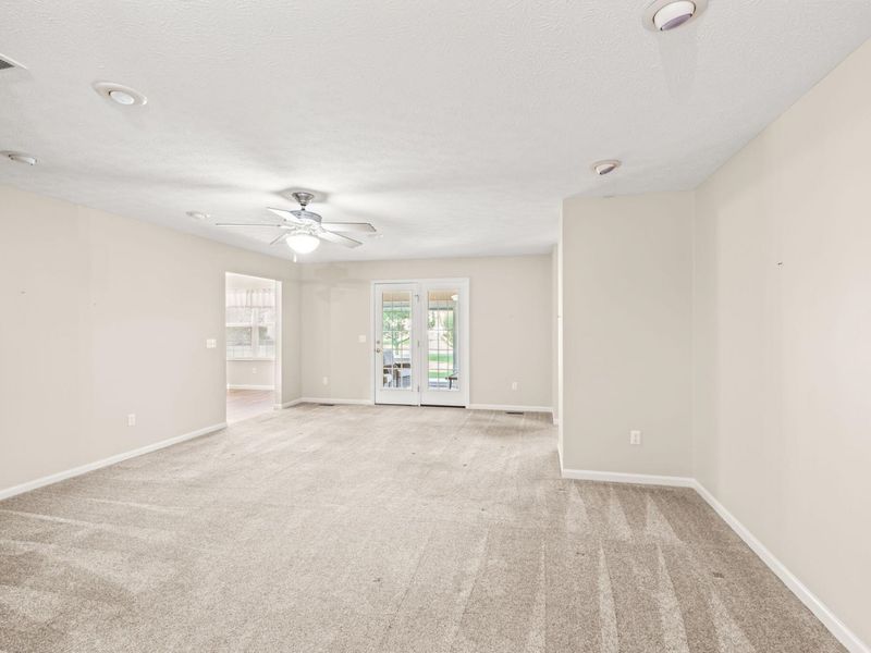 512 Lambert Drive, Piqua, OH 45356 Photo 11