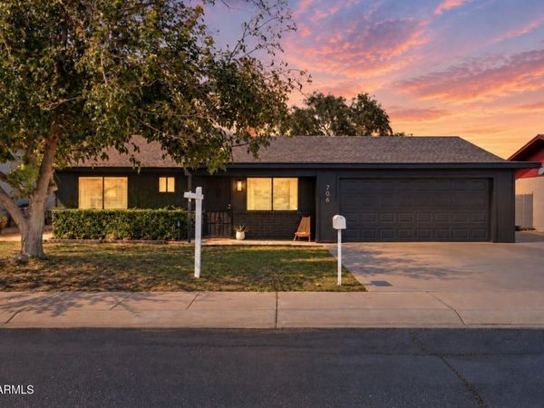 706 N CEDAR Street, Gilbert, AZ 85233