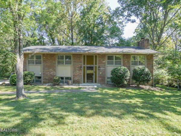 1232 Wallingford Rd, Knoxville, TN 37923