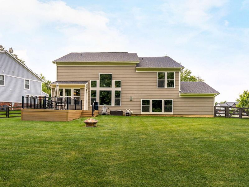 8588 Paddock Trail , Blacklick, OH 43004 Photo 7