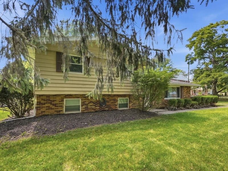 3789 New Carlisle Pike , Springfield, OH 45504 Photo 1