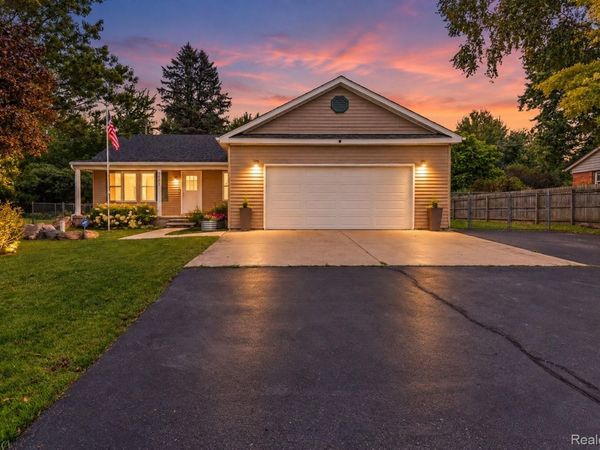 7870 Ormond Road, Springfield Township, Mi 48350