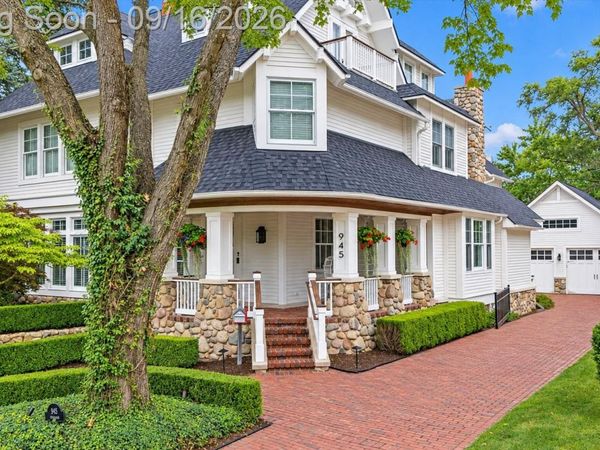 945 Henrietta Street, Birmingham, Mi 48009