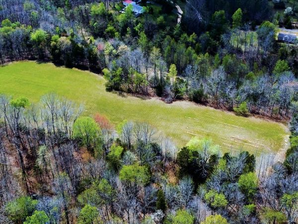 805 Harris Rd , Dickson, TN 37055