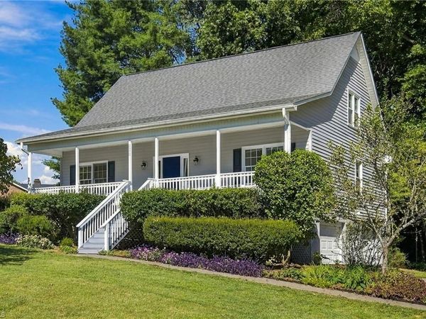 2370 Oakton Drive , Clemmons, NC 27012